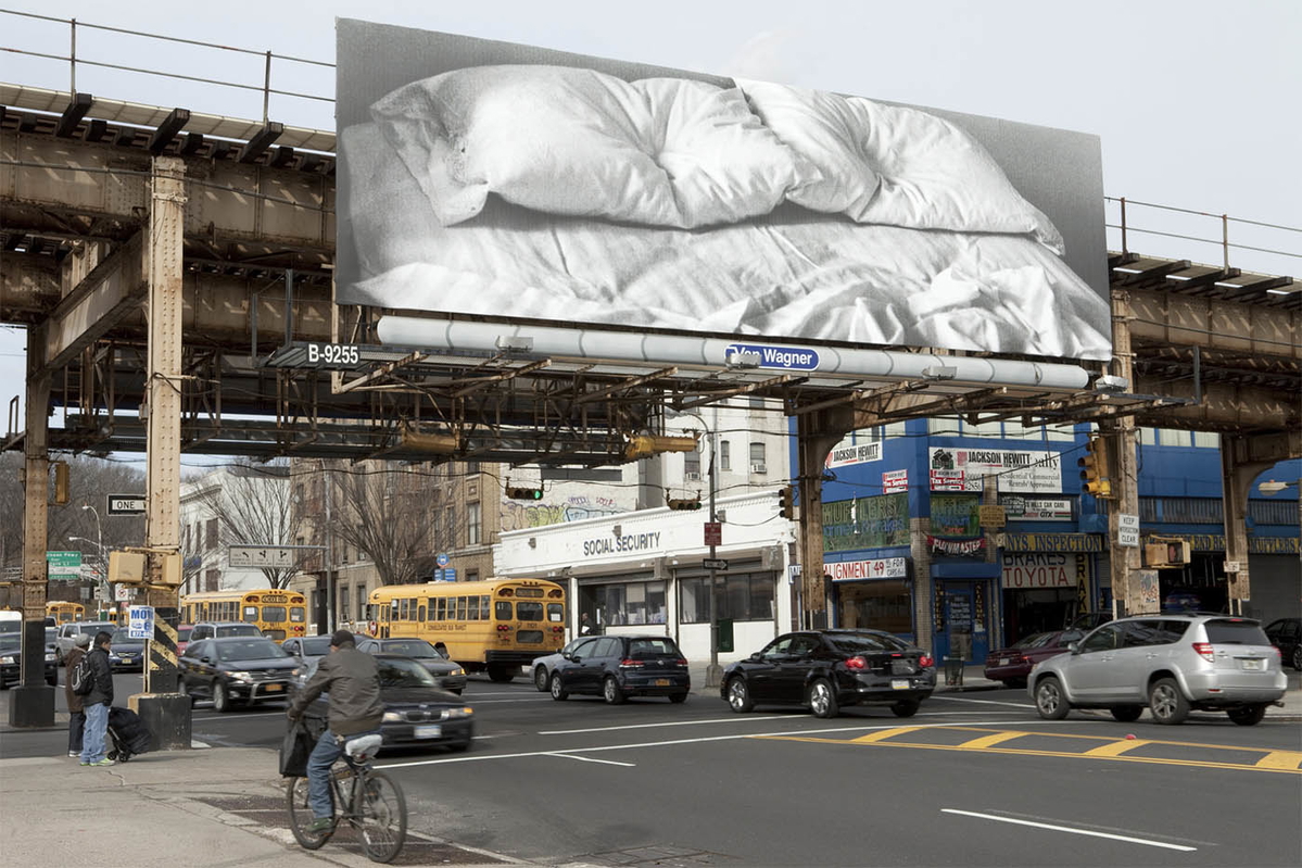 felix gonzalez torres untitled billboard empty bed