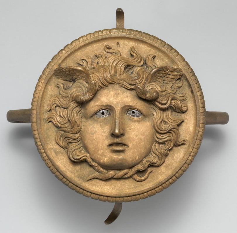 medusa chariot pole