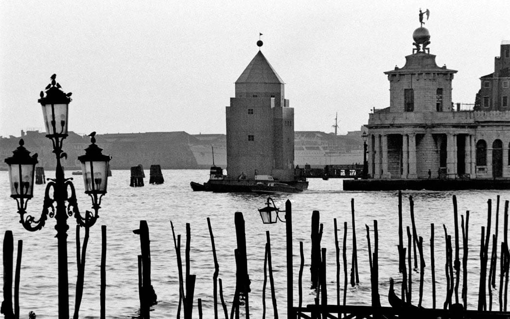 aldo rossi teatro del mondo black white photo