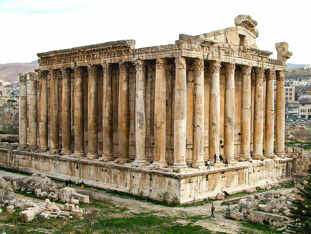bacchus temple roman monument
