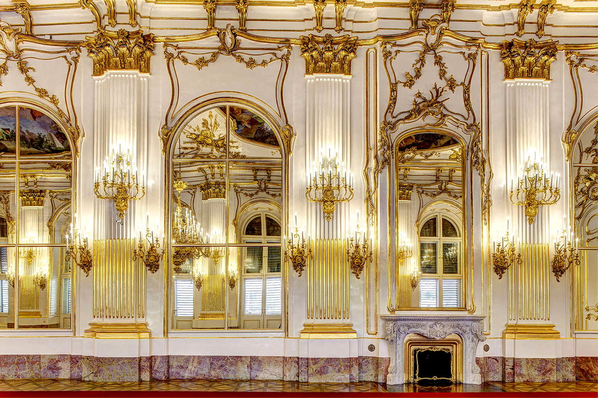 baroque architecture palace schoenbrunn great gallery mirror