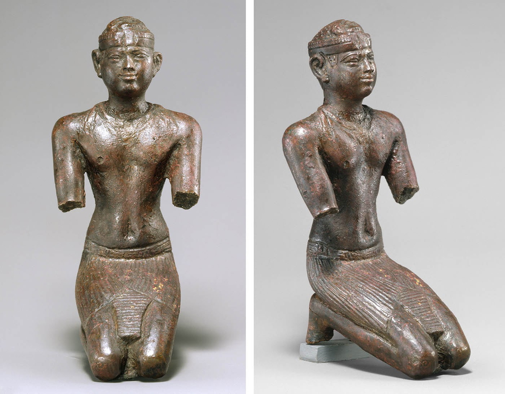 egypt kneeling kushite king