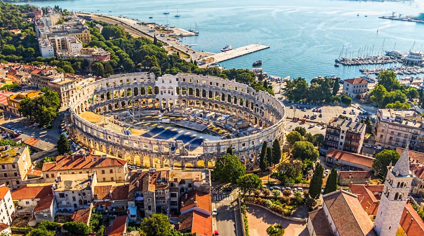 pula croatia amphitheater colosseum