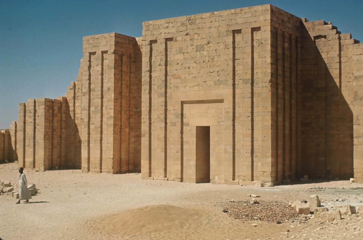 djoser entrance egypt