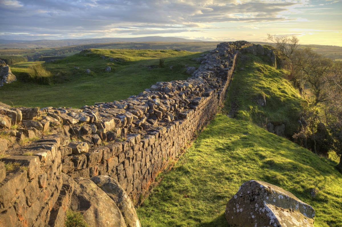 hadrian wall roman emperors