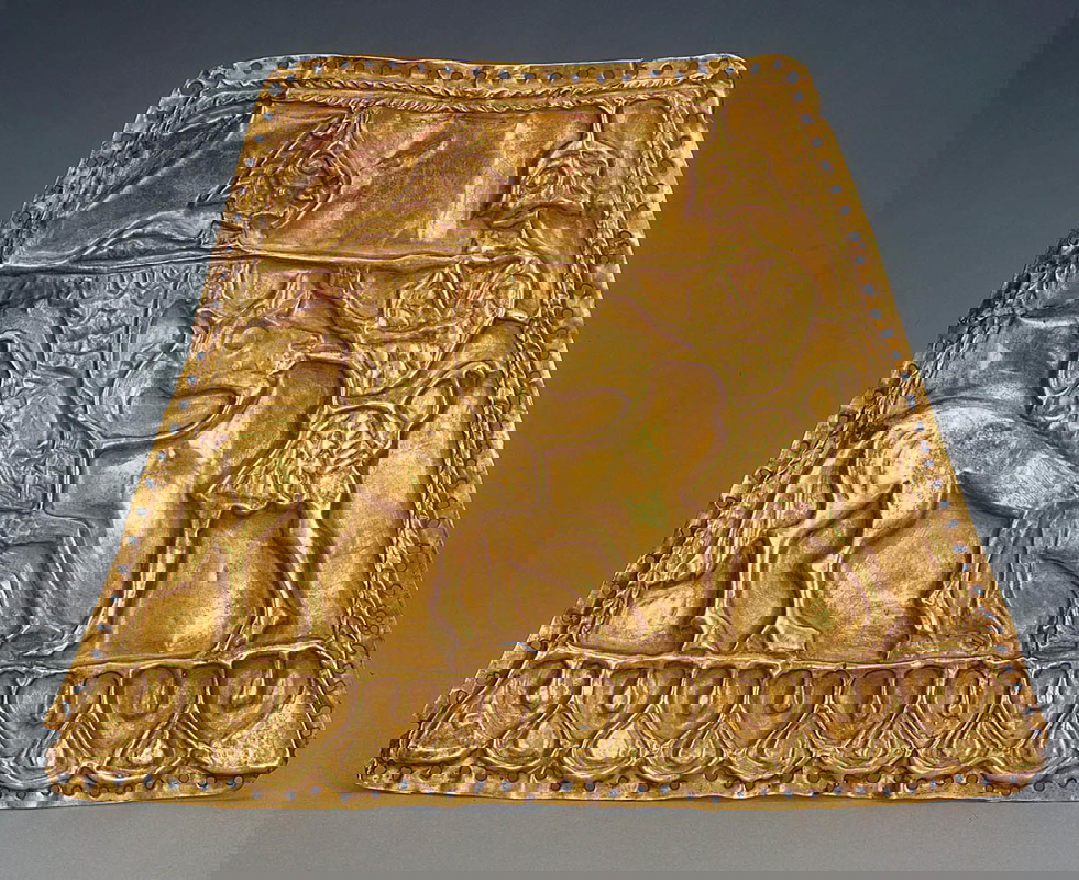 plaque scythian dismountedm mounted battle
