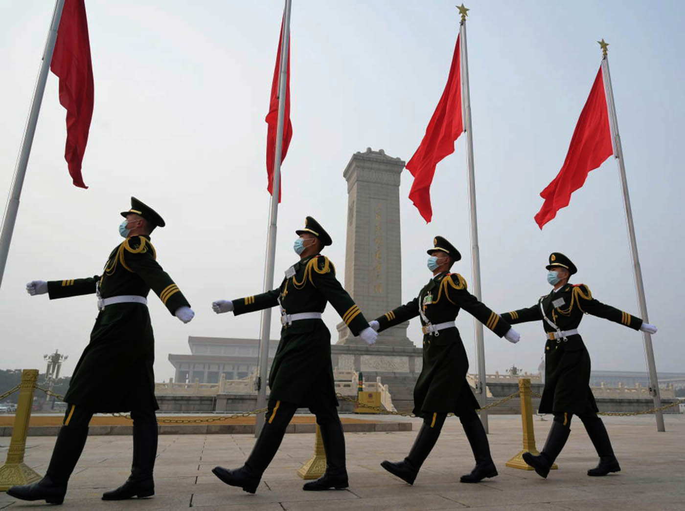 ouyang jie chinese officials photograph