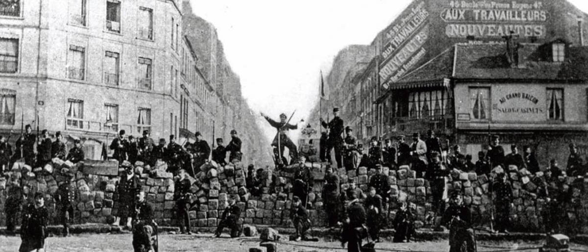 paris commune barricade photo