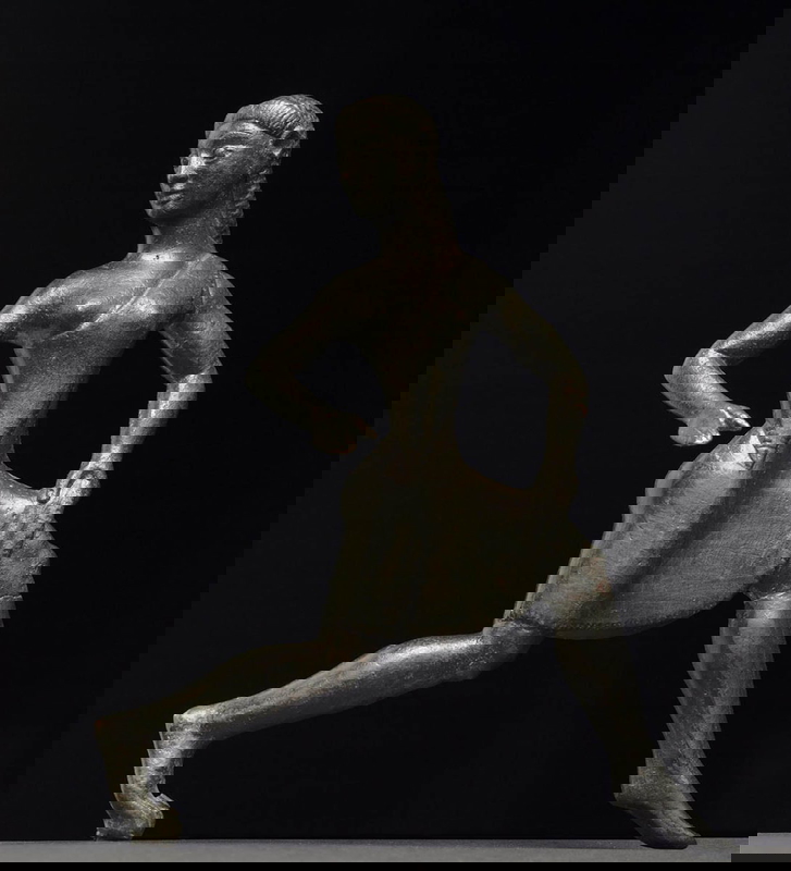 statue spartan girl running archaic greek