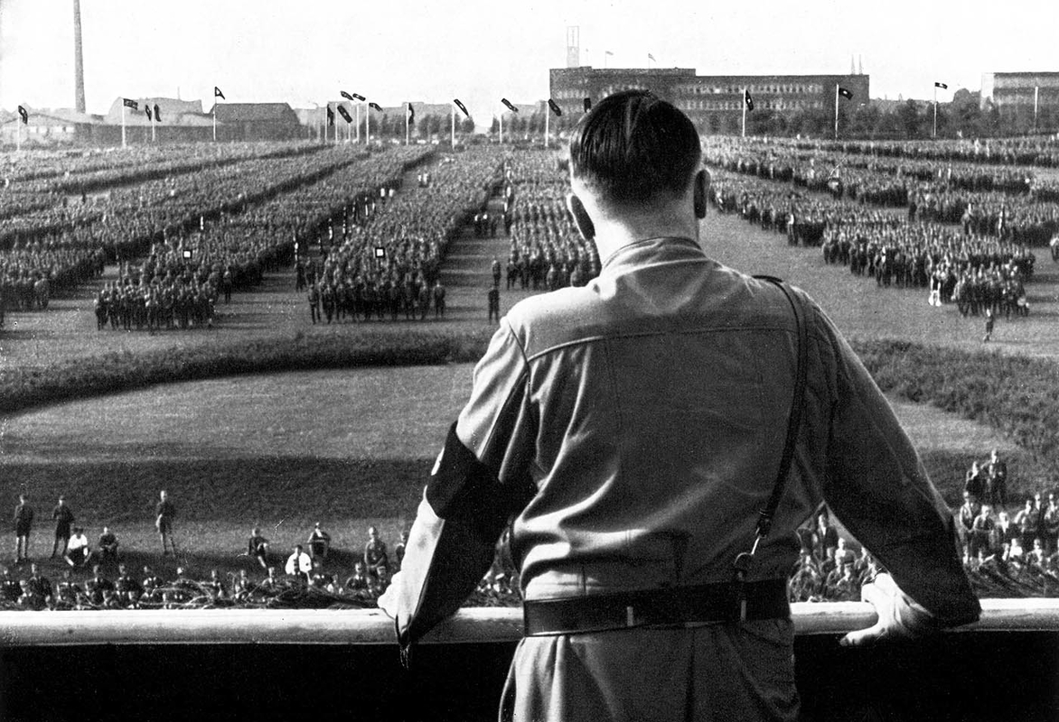 hitler addressing crowds dortmund germany