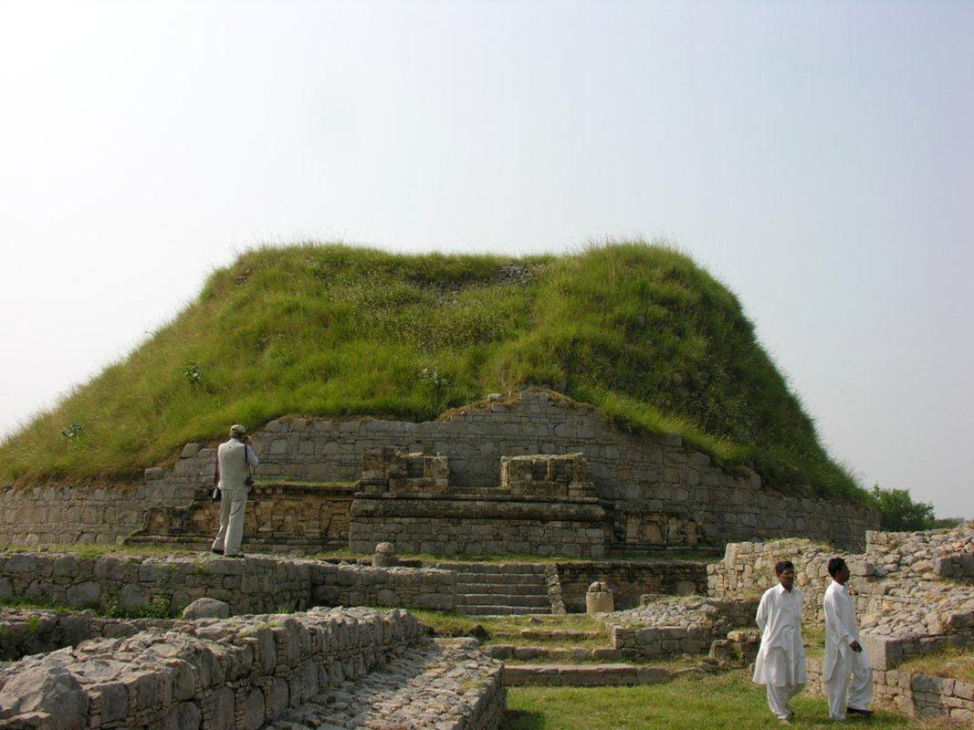 bihr mound ruins taxila