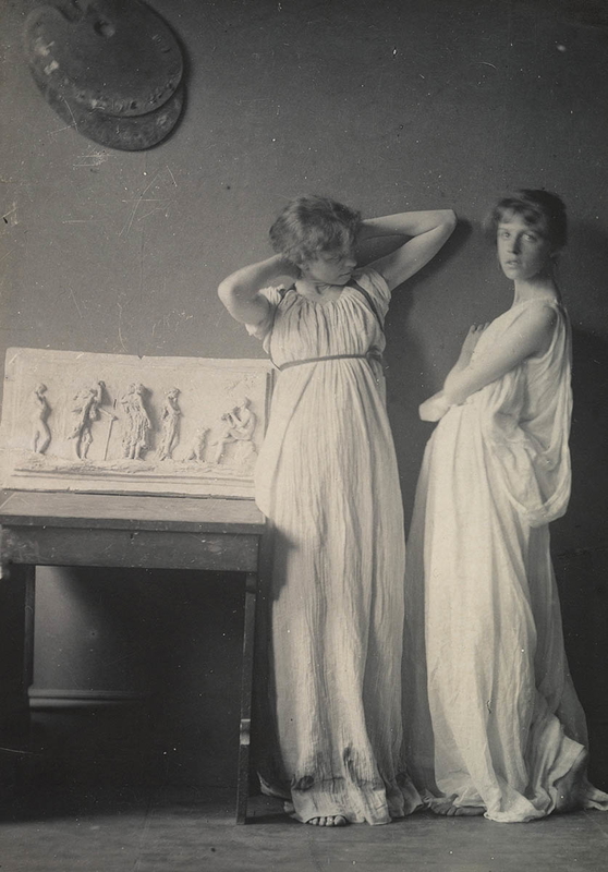 eakins pupils dressed greek women
