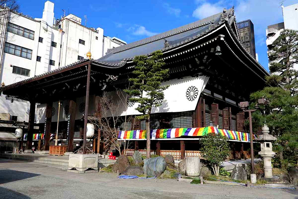 honnoji shrine yasuke kyoto