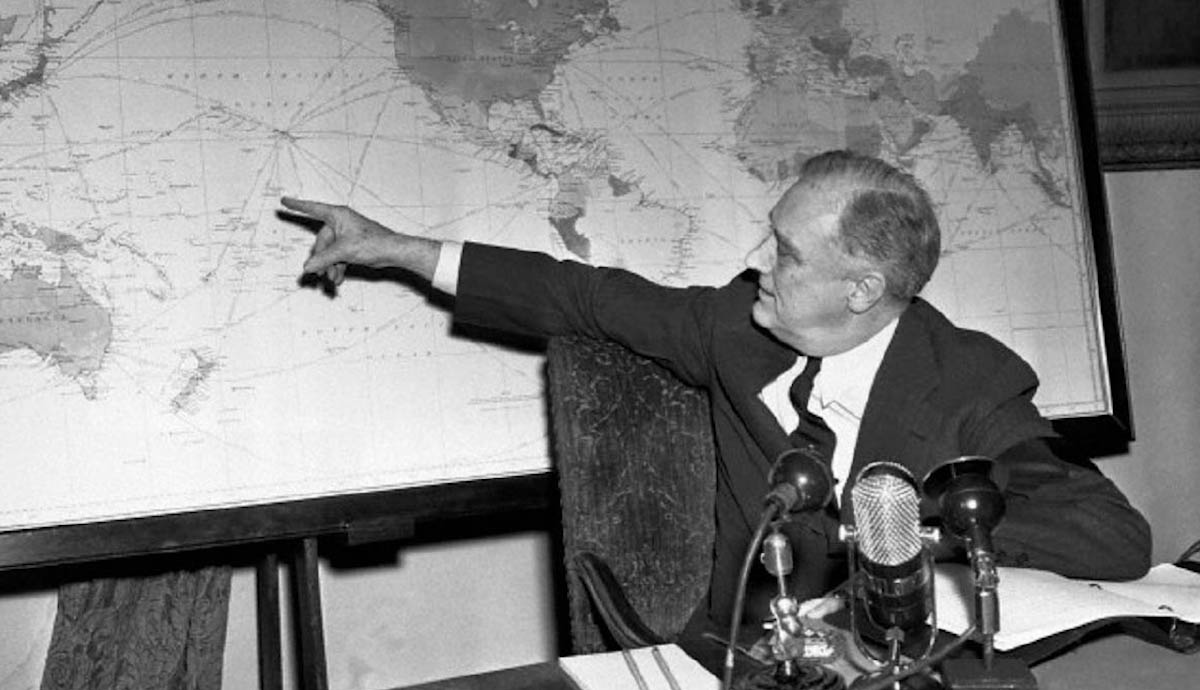 president franklin roosevelt rally around the flag ww2