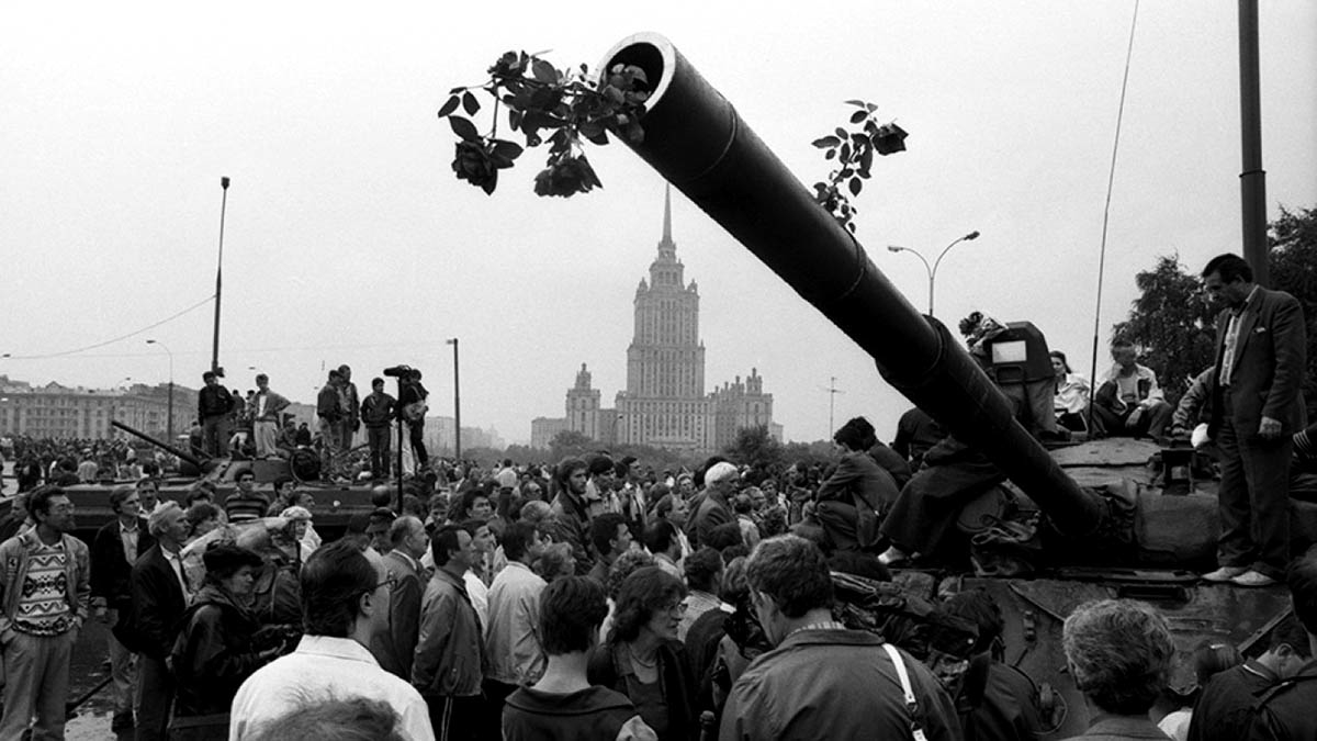 tank red square flower