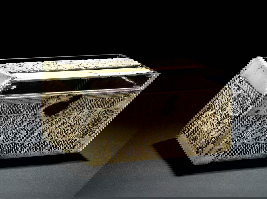 franks casket lidded box