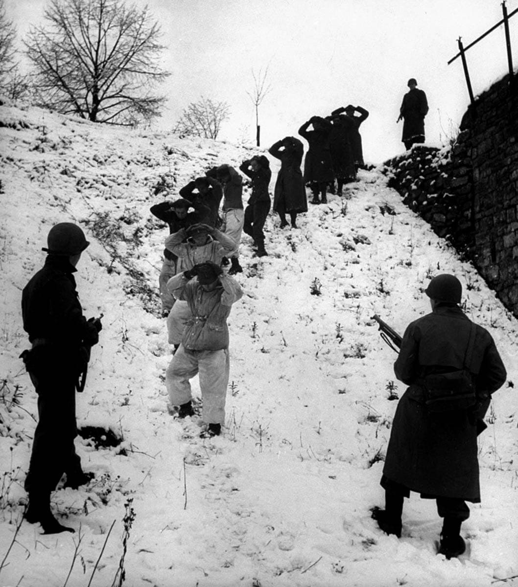 german prisoners at bulge