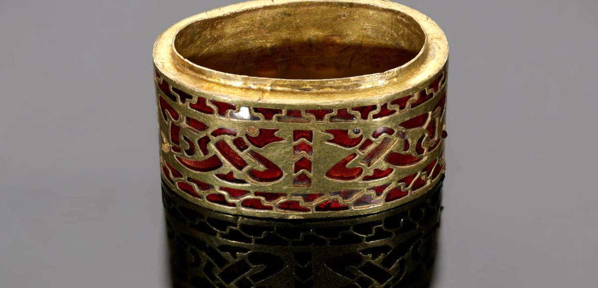 staffordshire hoard seax fitting