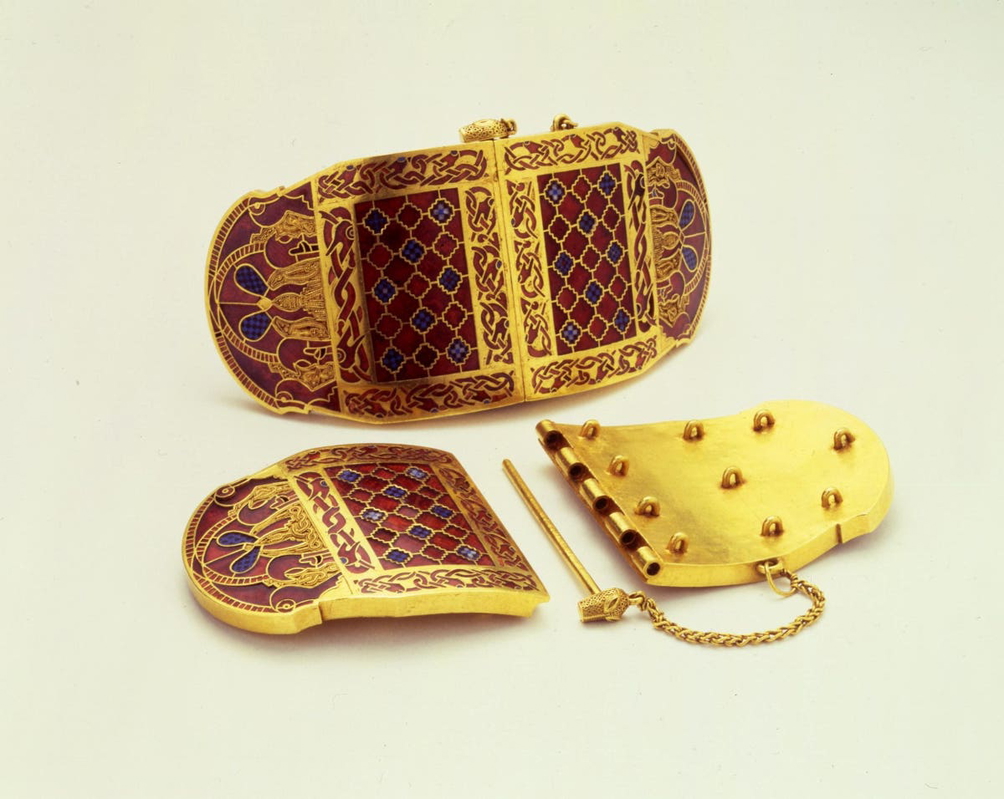 sutton hoo shoulder clasps