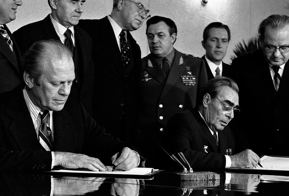 kennerly david ford brezhnev arms talks photo