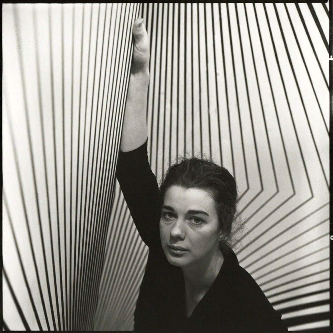 Bridget Riley: The Female Artist Who Creates Optical Illusions