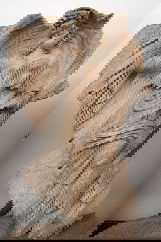 hemera statue