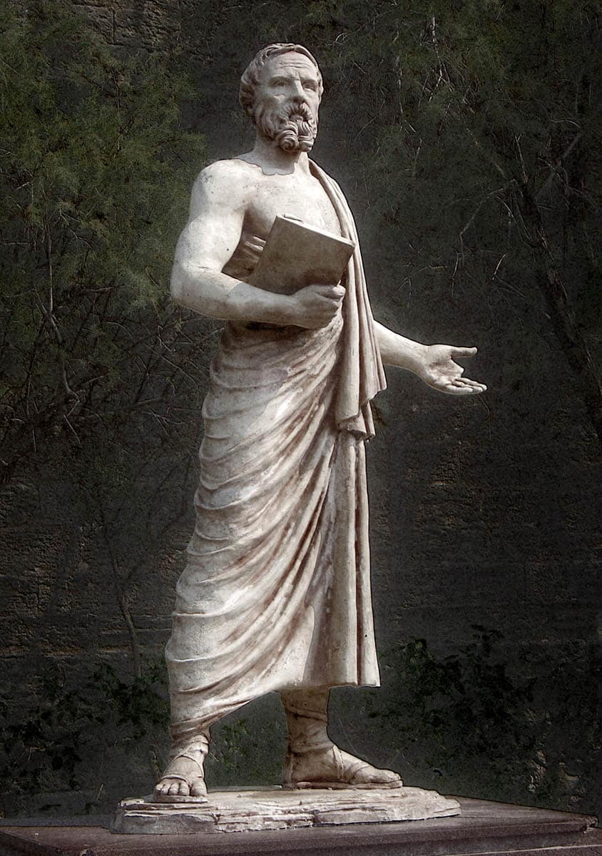 herodotus standing statue