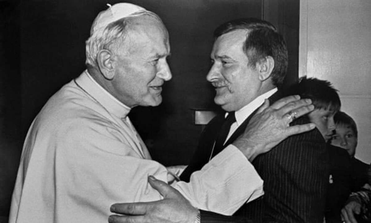 arturo mari pope john paul lech walesa photo poland solidarity movement