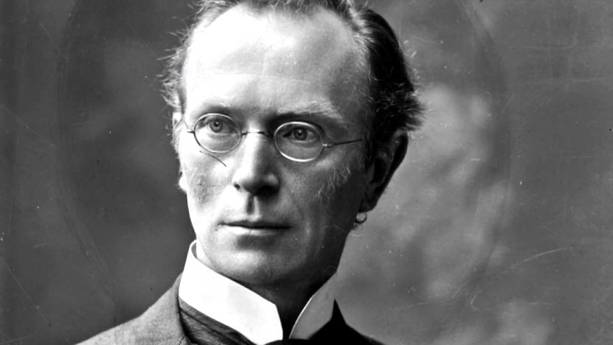 eoin macneill chief staff irish volunteers easter rising