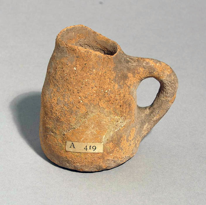early minoan i flat base pottery jug