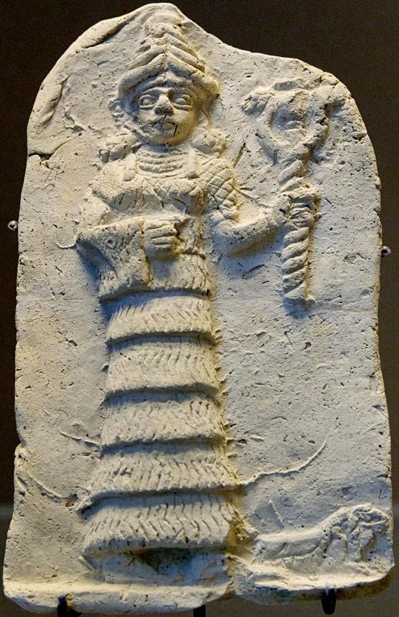 ishtar with leadership symbol mesopotamian god