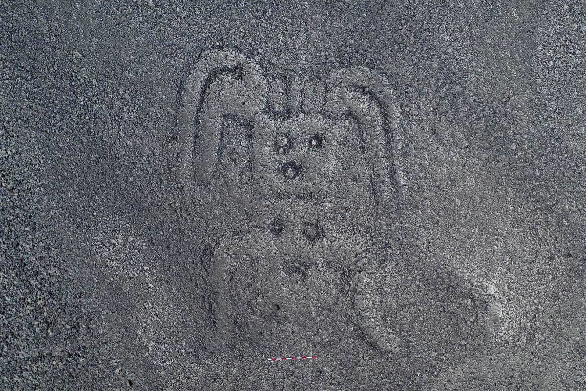 nazca humanoid geoglyph peru AI archaeological mysteries