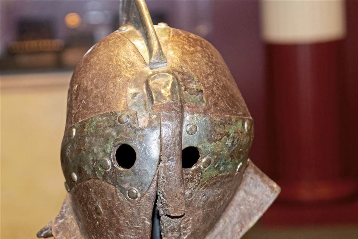 secutor helmet Pompeii
