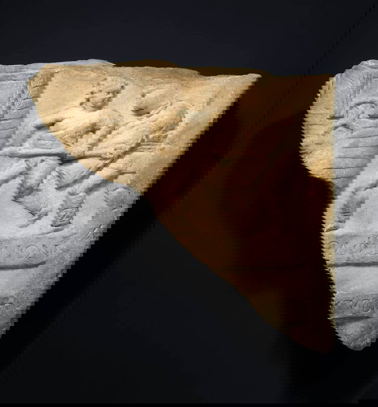 secutor gladiator marble relief