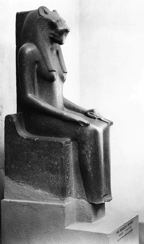 sekhmet egyptian goddess statue seated