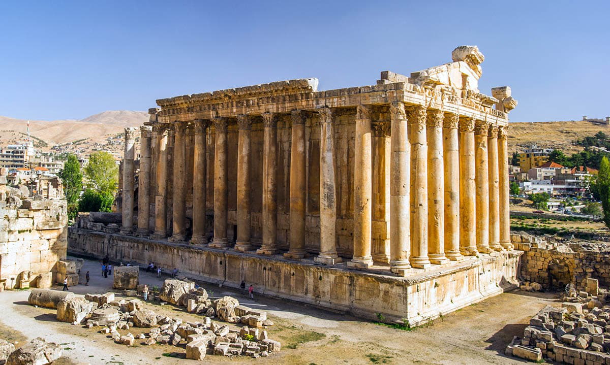 temple of bacchus roman temples