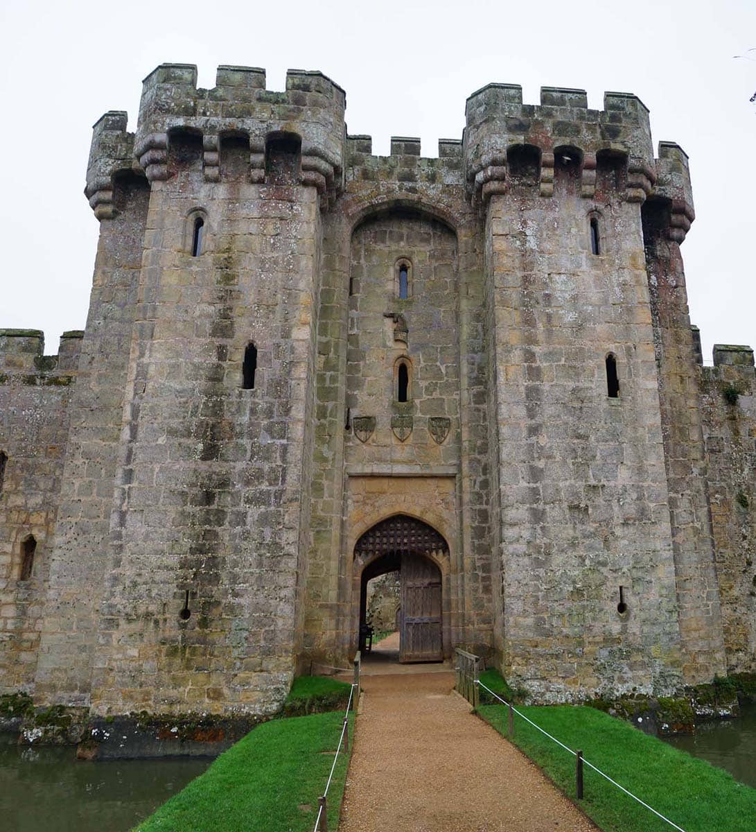 bodiam castle gatehouse