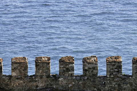 Utterly Impregnable: Castles in Europe & How They Were Built to Last