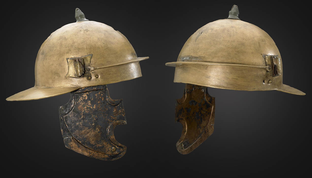 coolus roman helmet