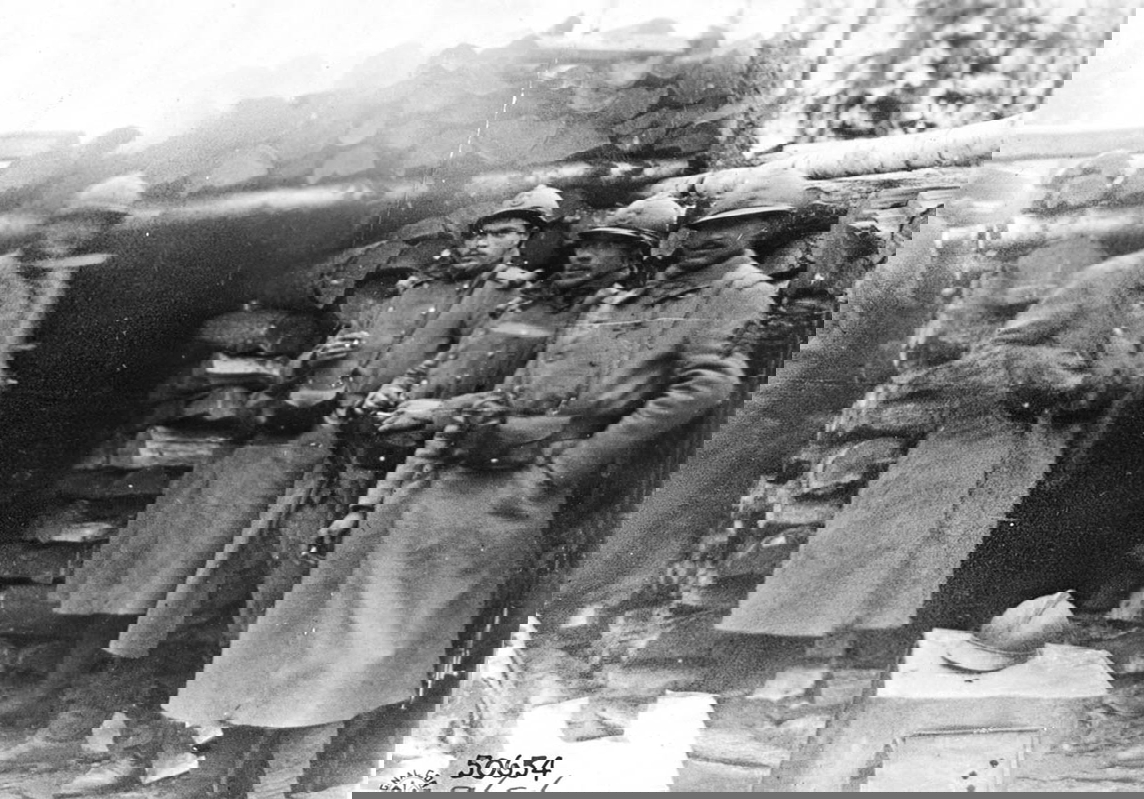 french soldiers bunker north russia