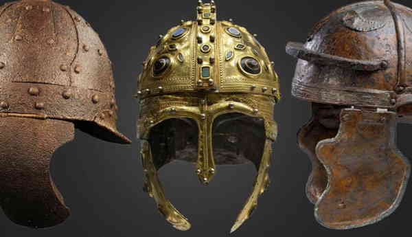 three ancient roman helmets characteristics