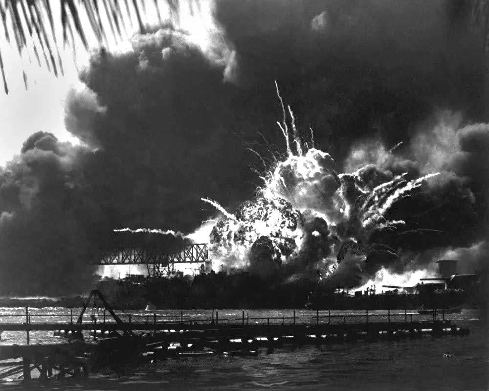 pearl harbor japanese attack 1941 photo