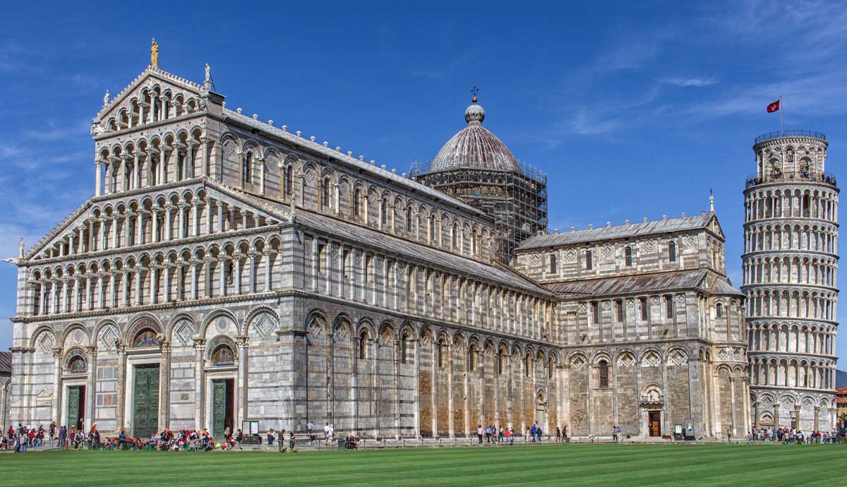 pisa cathedral roman architecture