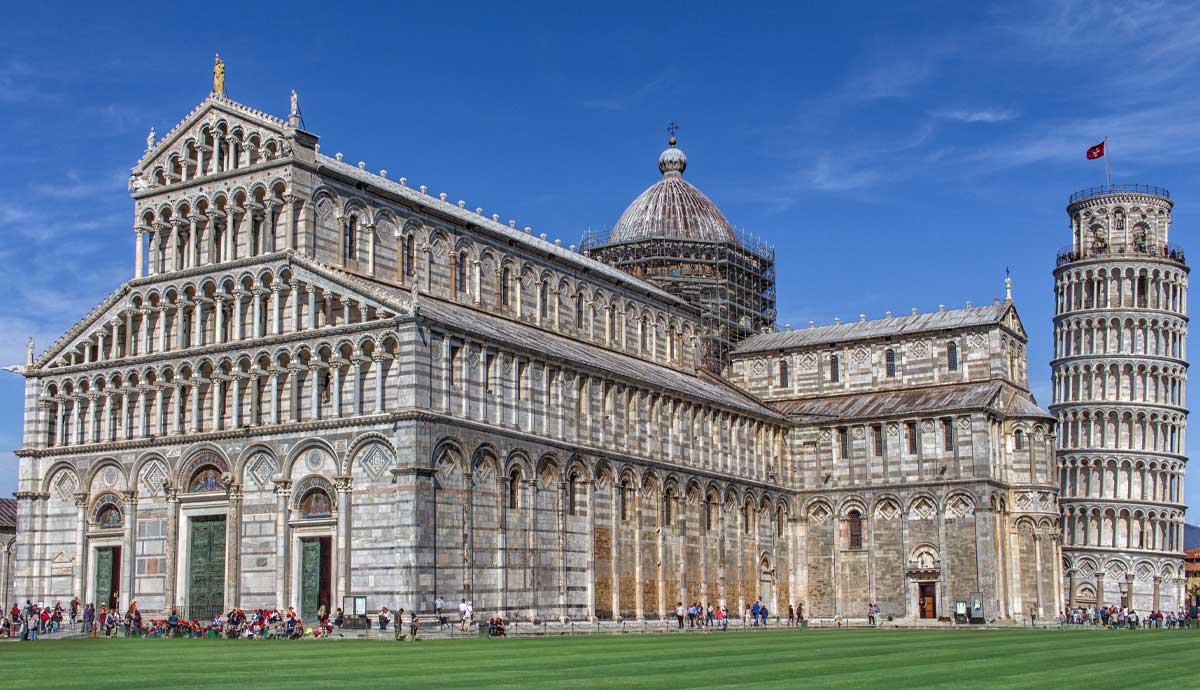pisa cathedral roman architecture