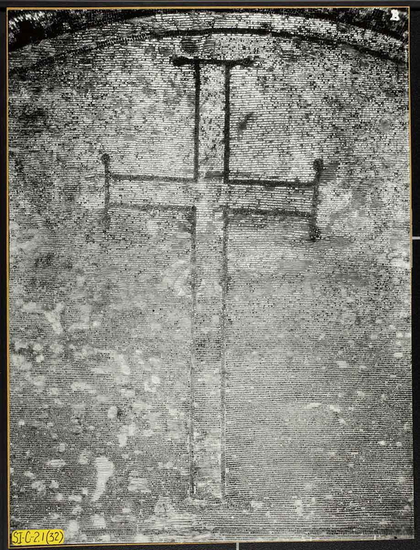 cross hagia sophia mosaic iconoclasm photograph