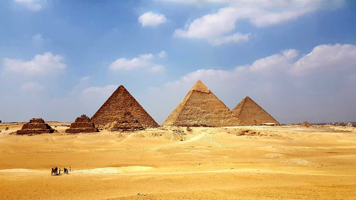 osama elsayed pyramids giza egypt photo