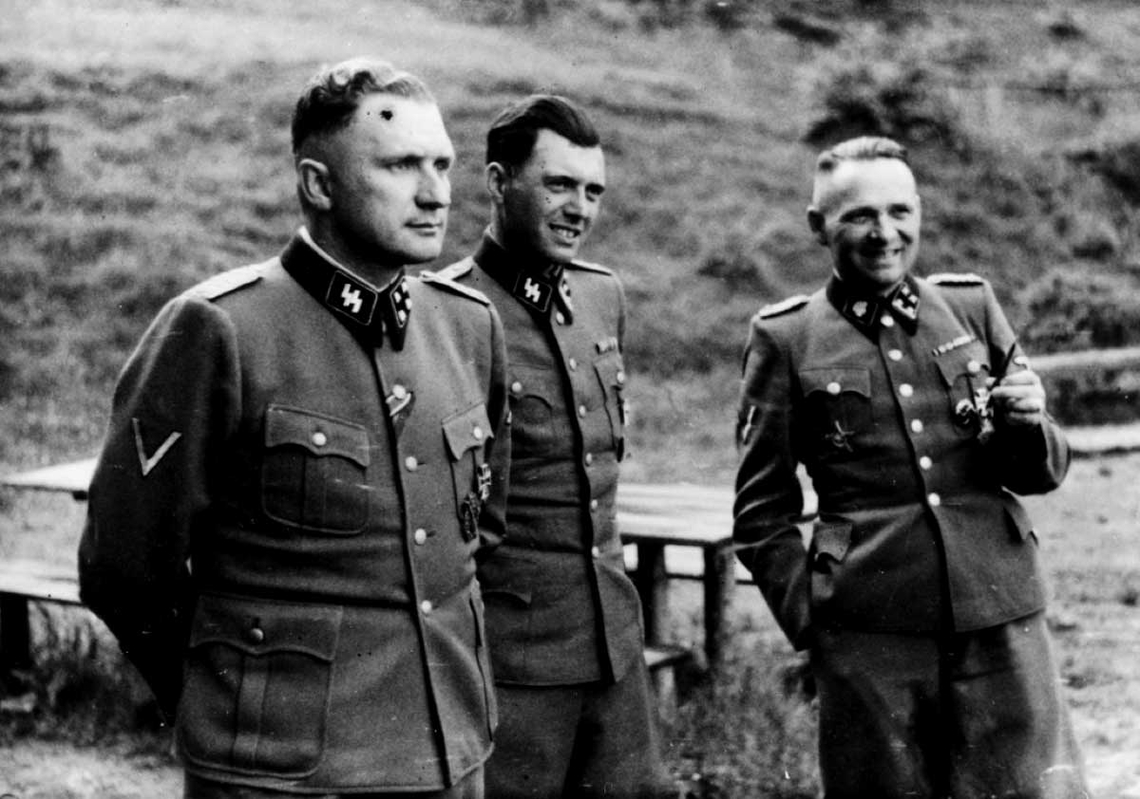 schutzstaffel officers auschwitz camp retreat