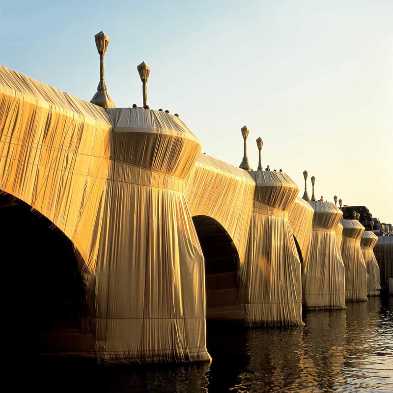 pont neuf wrapped 