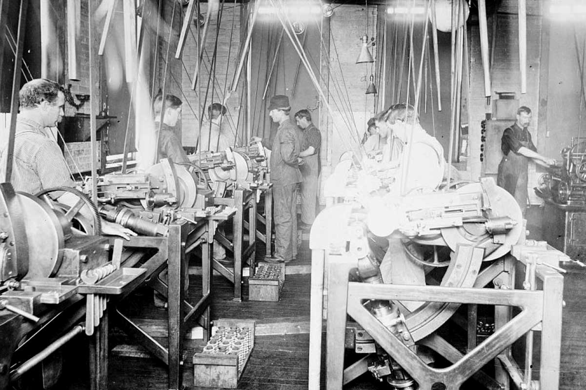 factory workers industrial revolution working class