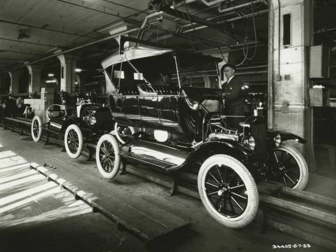 Ford'S "Model T" Moment: Are They About To Disrupt The Industry? - nvri5y9